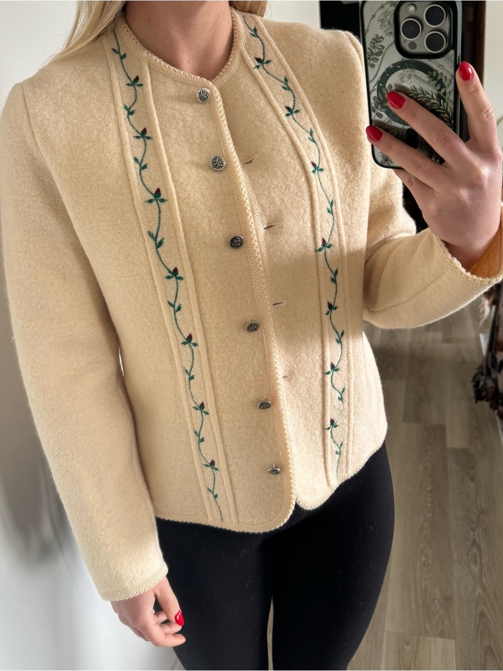 SKYR Sportswear Cream & Peach Wool Sweater
